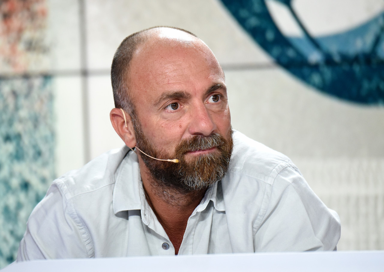 杜加里：拉比奧特有權(quán)做出選擇，不能因加盟馬賽就燒死他或鞭打他